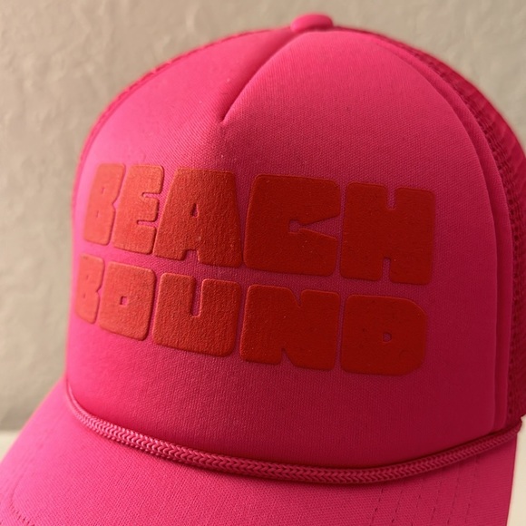 SOLD 🎊 Z supply trucker hat - Picture 2 of 5